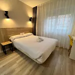Iraipe Gorbea Auto Check-in Hotel