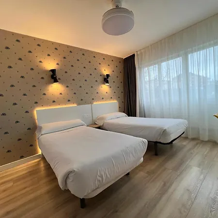 Iraipe Gorbea Auto Check-in Hotel *