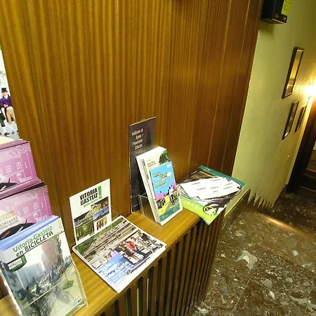 Iraipe Gorbea Auto Check-in Hotel