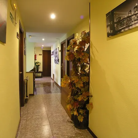 Hotel Iraipe Gorbea Auto Check-in Vitoria