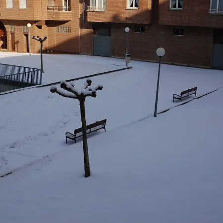 Iraipe Gorbea Auto Check-in * Vitoria-Gasteiz