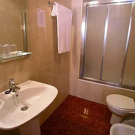 Iraipe Gorbea Auto Check-in * Vitoria-Gasteiz
