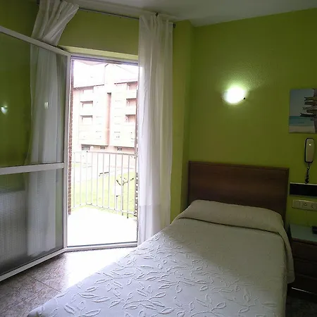Szálloda Iraipe Gorbea Auto Check-in Vitoria-Gasteiz