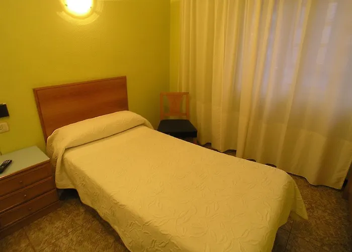 Iraipe Gorbea Auto Check-in * Vitoria-Gasteiz